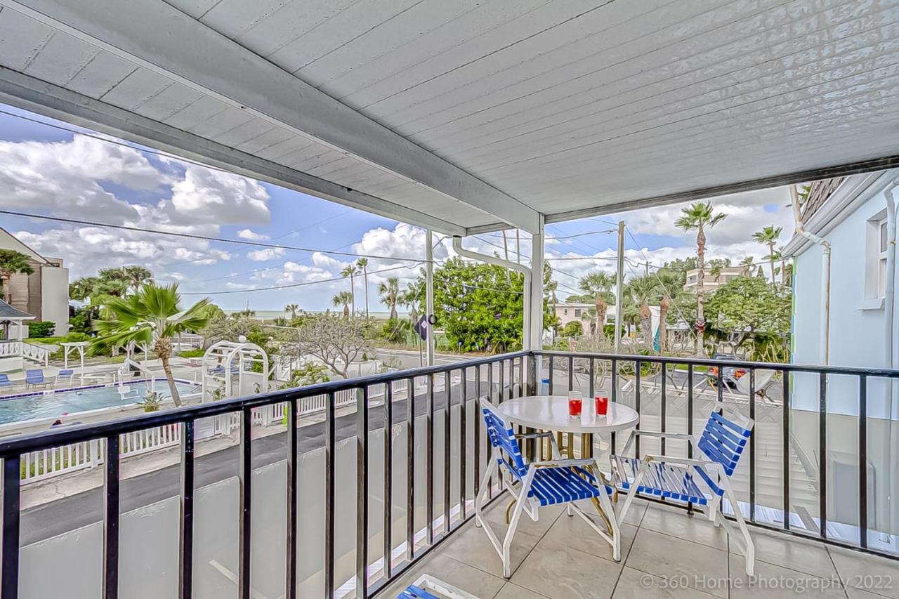 Twins Inn & Apartments St. Pete Beach Exterior foto