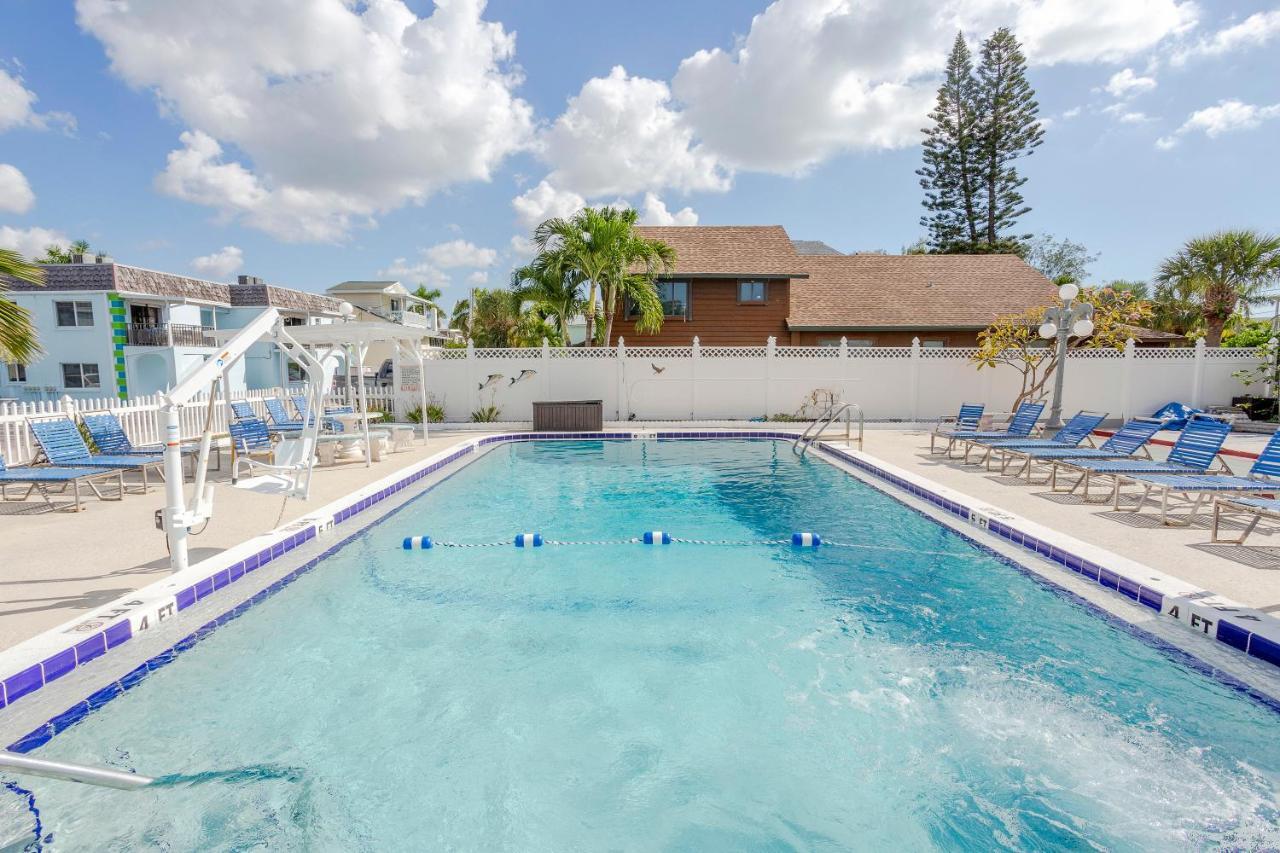 Twins Inn & Apartments St. Pete Beach Exterior foto