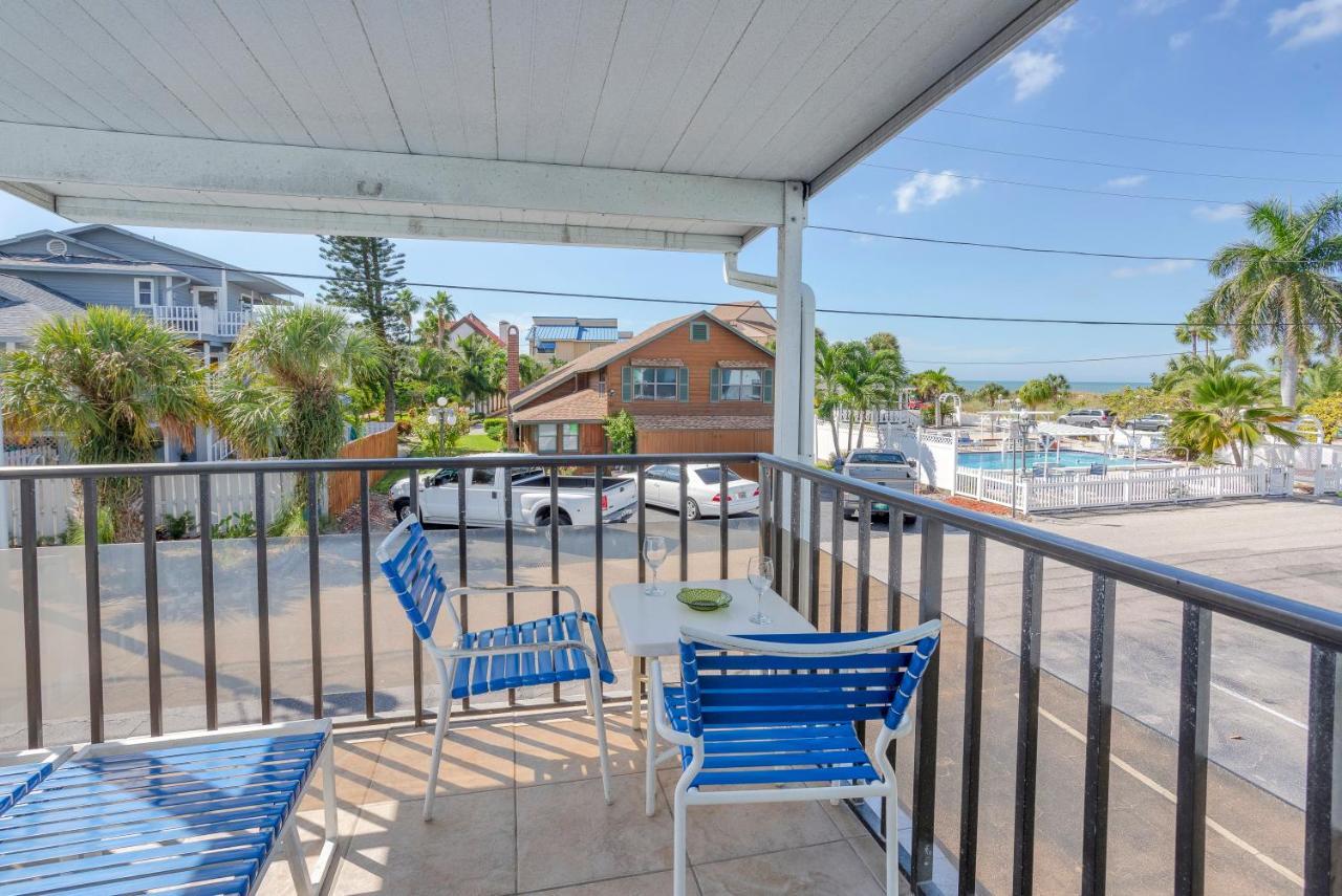 Twins Inn & Apartments St. Pete Beach Exterior foto